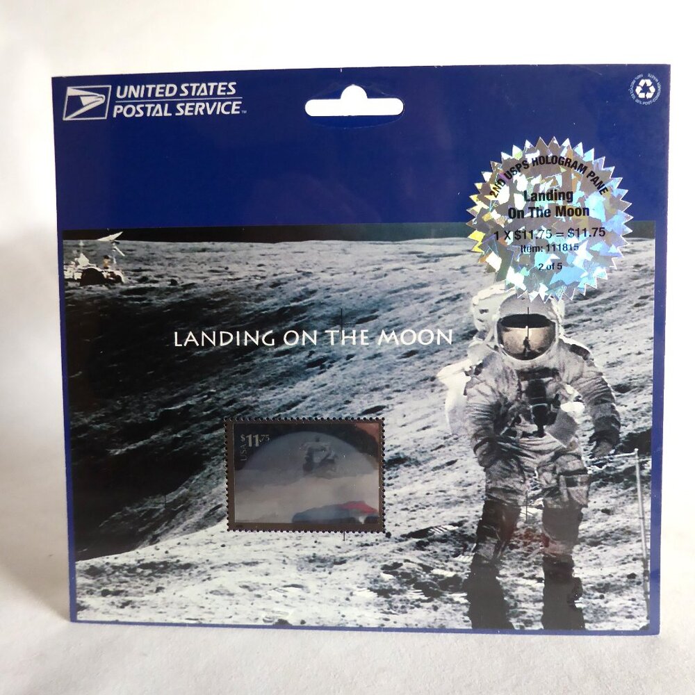NEW COLLECTIBLE HOLOGRAM LANDING ON THE MOON LUNAR ASTRONAUT POSTAGE STAMP